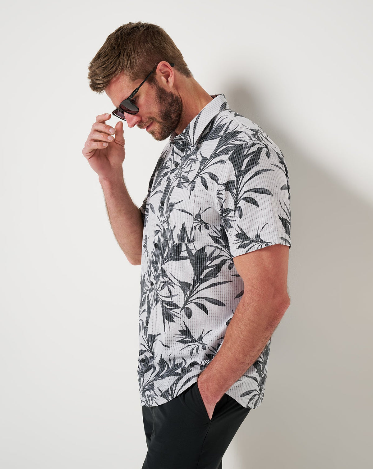 Travis Mathew Online Light Map Button-Up Men